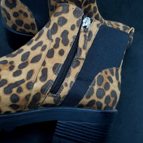 🔥 Women's Combat Boot Leopard Print Boot Size 7 - Picture 9 of 11